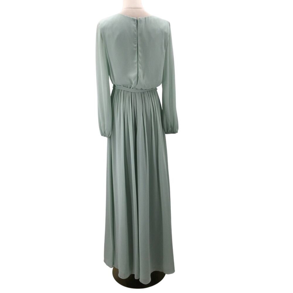 Elegant Maxi Dress in Soft Green - Picture 2 of 7